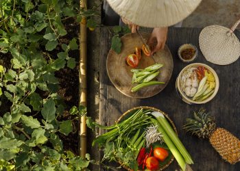 10 Supercharged Foods to Boost Your Metabolism and Burn Fat Fast: A Nutritionist’s Guide