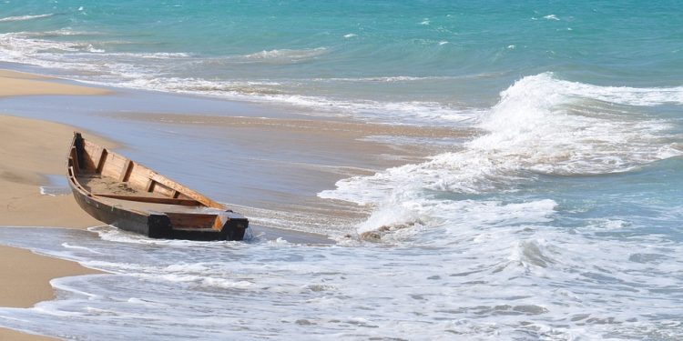 Fuel Your Workouts with These Top 10 Healthy Snacks for Fitness Fanatics